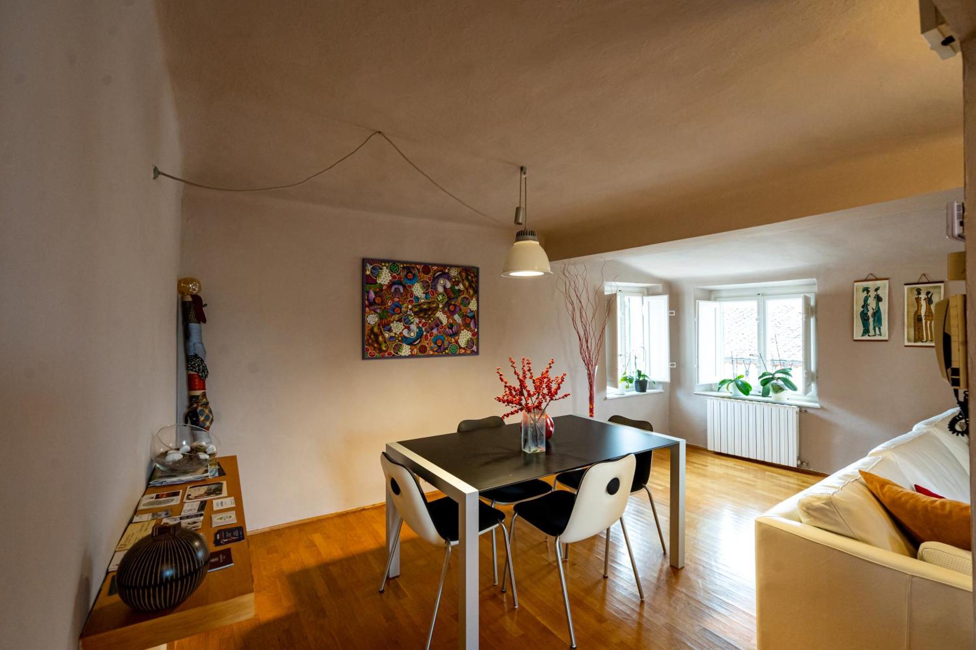 Cozy Apartment With A View On The City Walls لوكا المظهر الخارجي الصورة