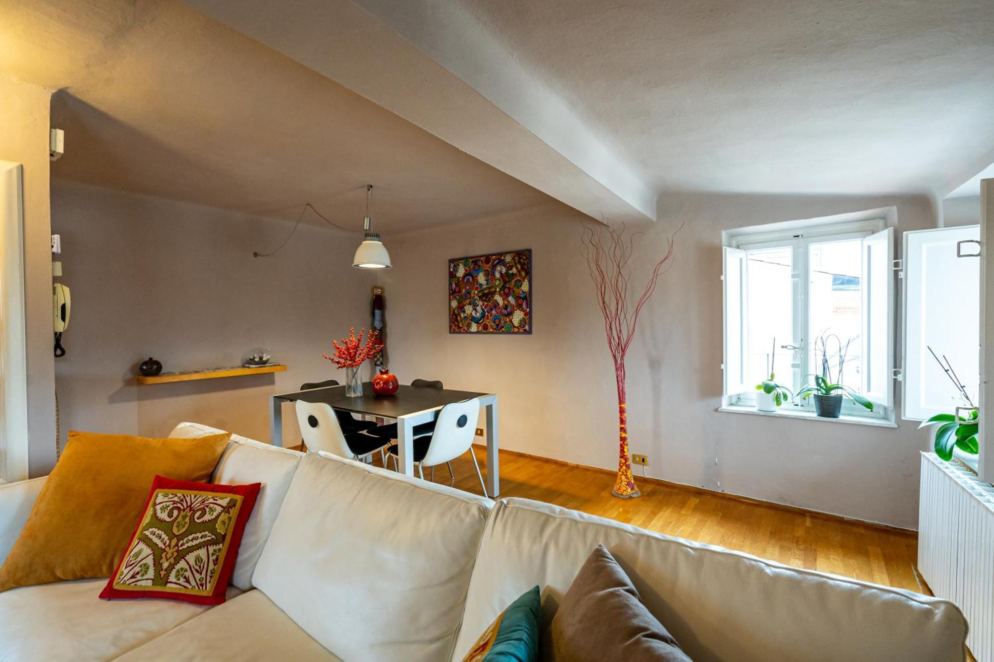 Cozy Apartment With A View On The City Walls لوكا المظهر الخارجي الصورة